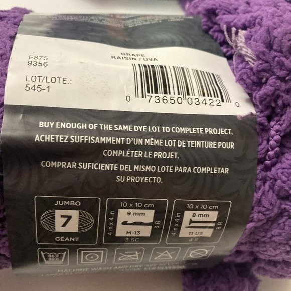 Red Heart Pomp A Doodle Jumbo Yarn Grape Pom Pom Purple 3 Skeins Craft - Picture 5 of 13